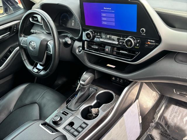 used 2023 Toyota Highlander car, priced at $41,583