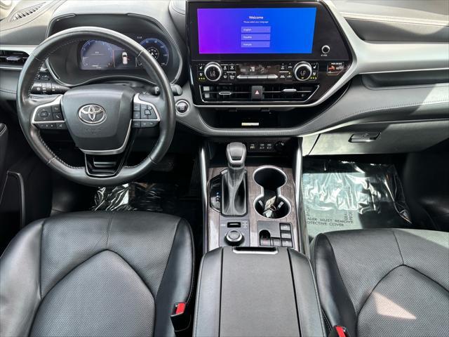 used 2023 Toyota Highlander car, priced at $41,583
