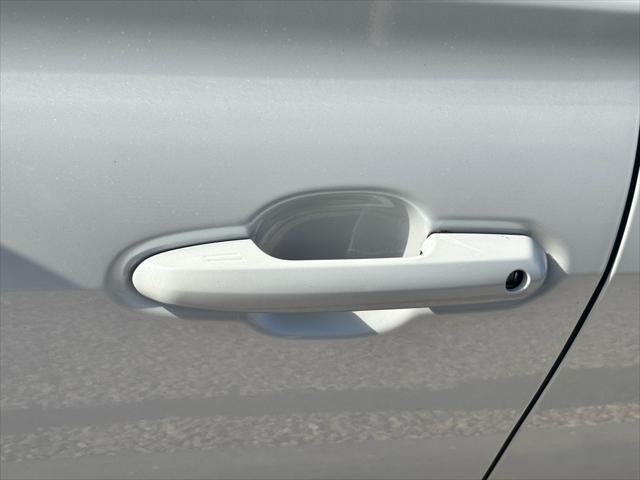 used 2023 Toyota Highlander car