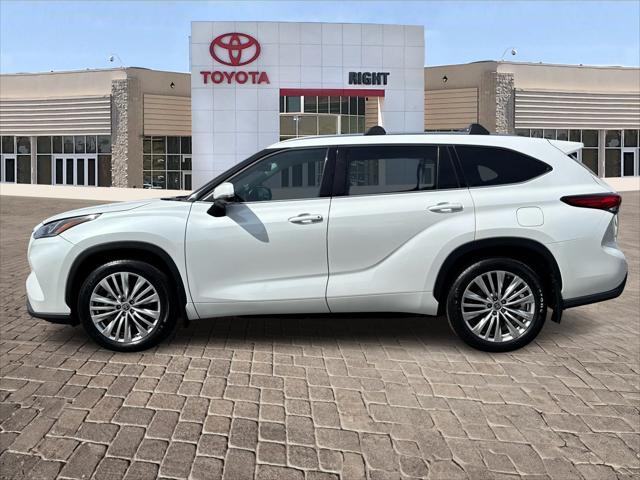 used 2023 Toyota Highlander car, priced at $41,583