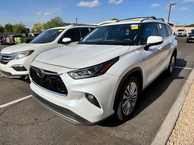 used 2023 Toyota Highlander car