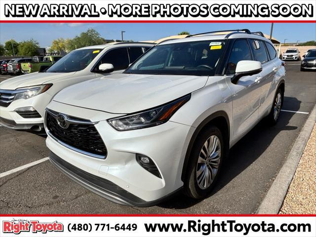 used 2023 Toyota Highlander car