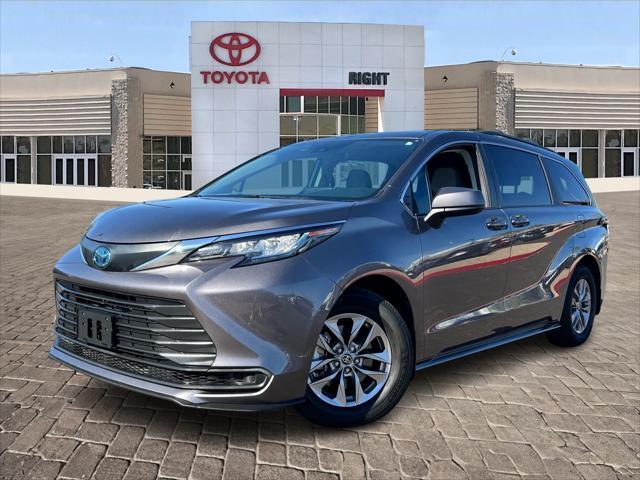 used 2022 Toyota Sienna car, priced at $29,477