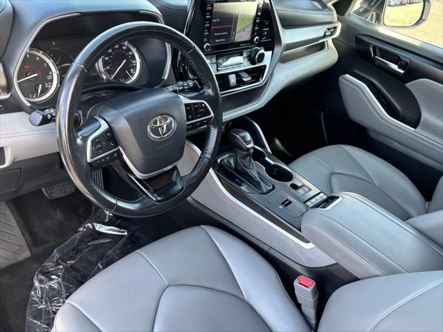 used 2022 Toyota Highlander car, priced at $29,540