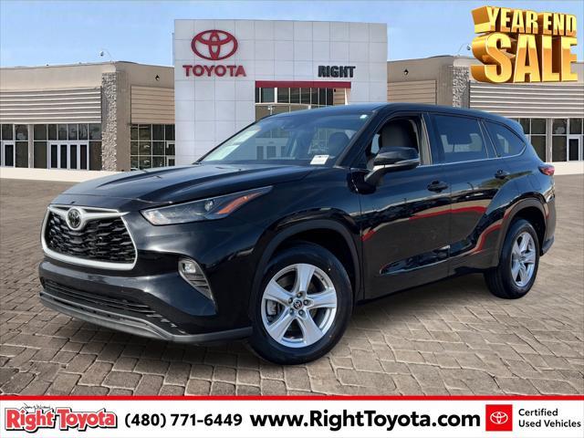 used 2022 Toyota Highlander car, priced at $30,771