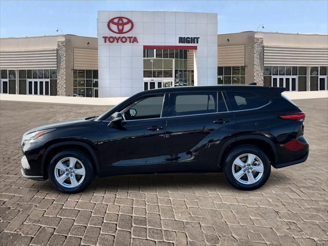 used 2022 Toyota Highlander car, priced at $30,771