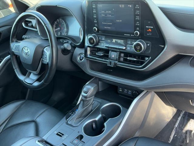 used 2022 Toyota Highlander car, priced at $32,985