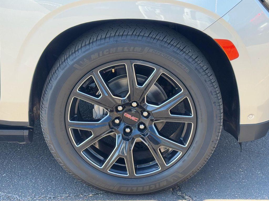 used 2023 GMC Yukon car, priced at $58,744