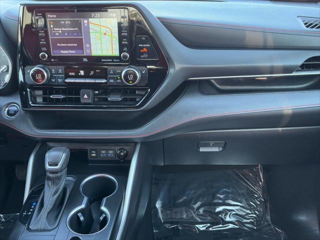used 2022 Toyota Highlander car, priced at $35,859