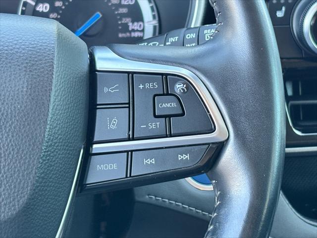 used 2021 Toyota Highlander Hybrid car, priced at $35,889