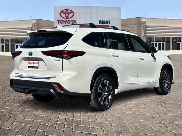 used 2021 Toyota Highlander Hybrid car, priced at $35,889
