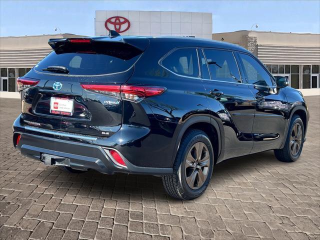used 2022 Toyota Highlander Hybrid car, priced at $39,854