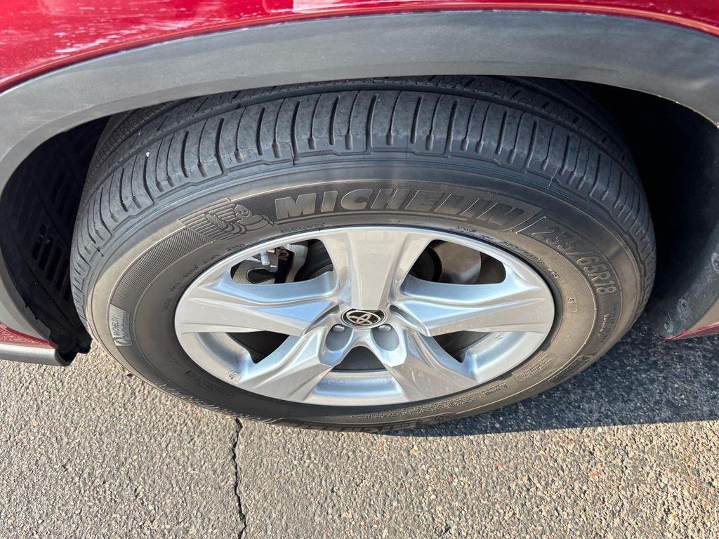 used 2022 Toyota Highlander car, priced at $33,803