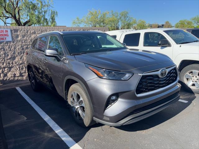 used 2023 Toyota Highlander car, priced at $38,756