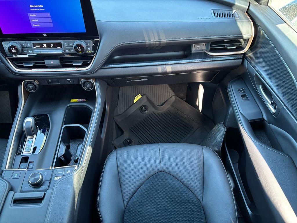 used 2025 Toyota Grand Highlander Hybrid car, priced at $62,557