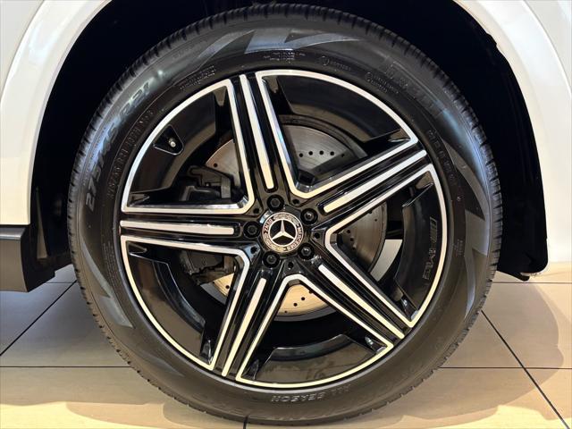 used 2025 Mercedes-Benz GLE 450 car, priced at $75,364