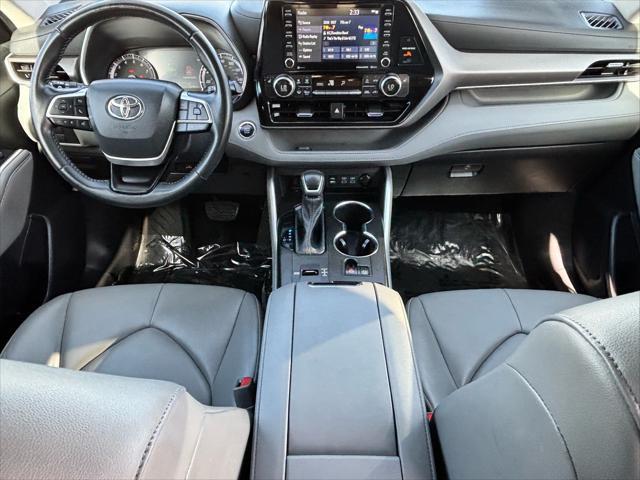 used 2022 Toyota Highlander car, priced at $30,397