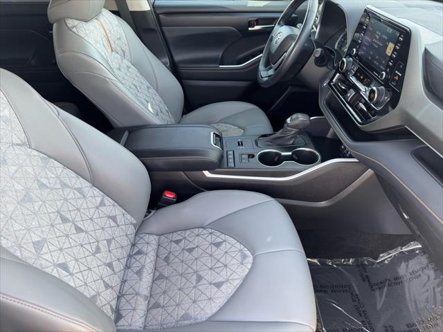 used 2022 Toyota Highlander Hybrid car, priced at $40,988