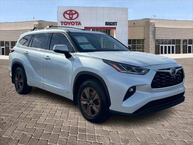 used 2022 Toyota Highlander Hybrid car, priced at $40,988