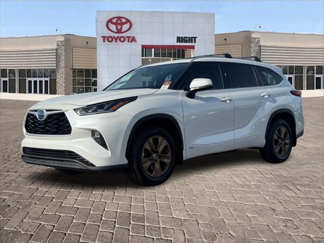 used 2022 Toyota Highlander Hybrid car, priced at $40,988