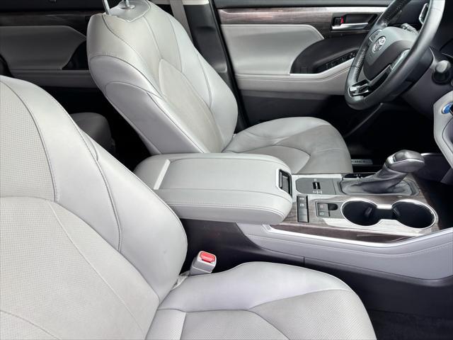 used 2021 Toyota Highlander Hybrid car, priced at $38,680