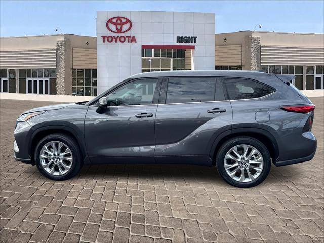 used 2021 Toyota Highlander Hybrid car, priced at $38,680