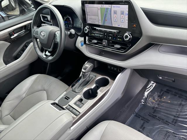 used 2021 Toyota Highlander Hybrid car, priced at $38,680