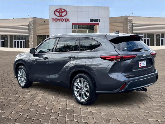 used 2021 Toyota Highlander Hybrid car, priced at $38,680