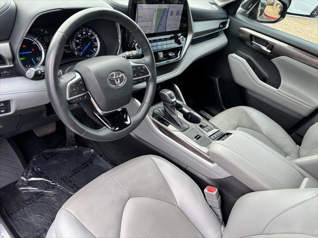 used 2021 Toyota Highlander Hybrid car, priced at $38,680