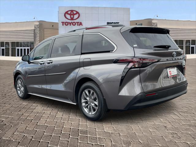 used 2023 Toyota Sienna car, priced at $38,021