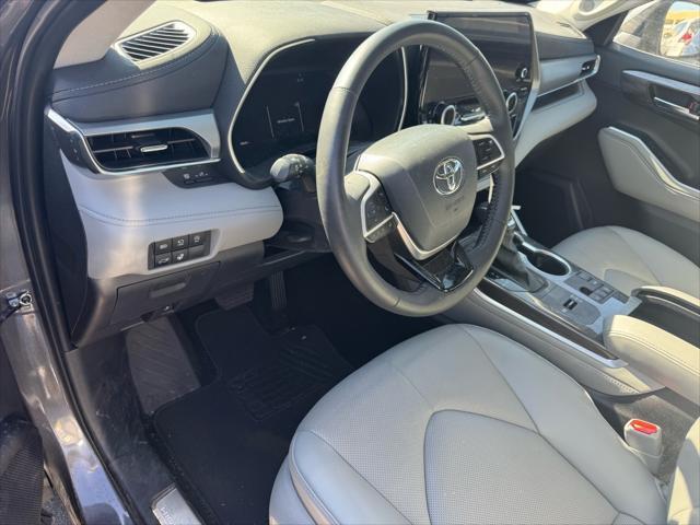 used 2024 Toyota Highlander car, priced at $50,038
