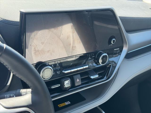 used 2024 Toyota Highlander car, priced at $50,038