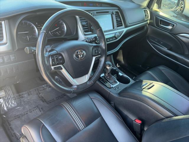 used 2019 Toyota Highlander car, priced at $24,987