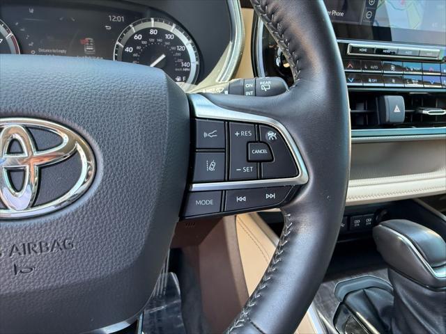 used 2021 Toyota Highlander car, priced at $34,255