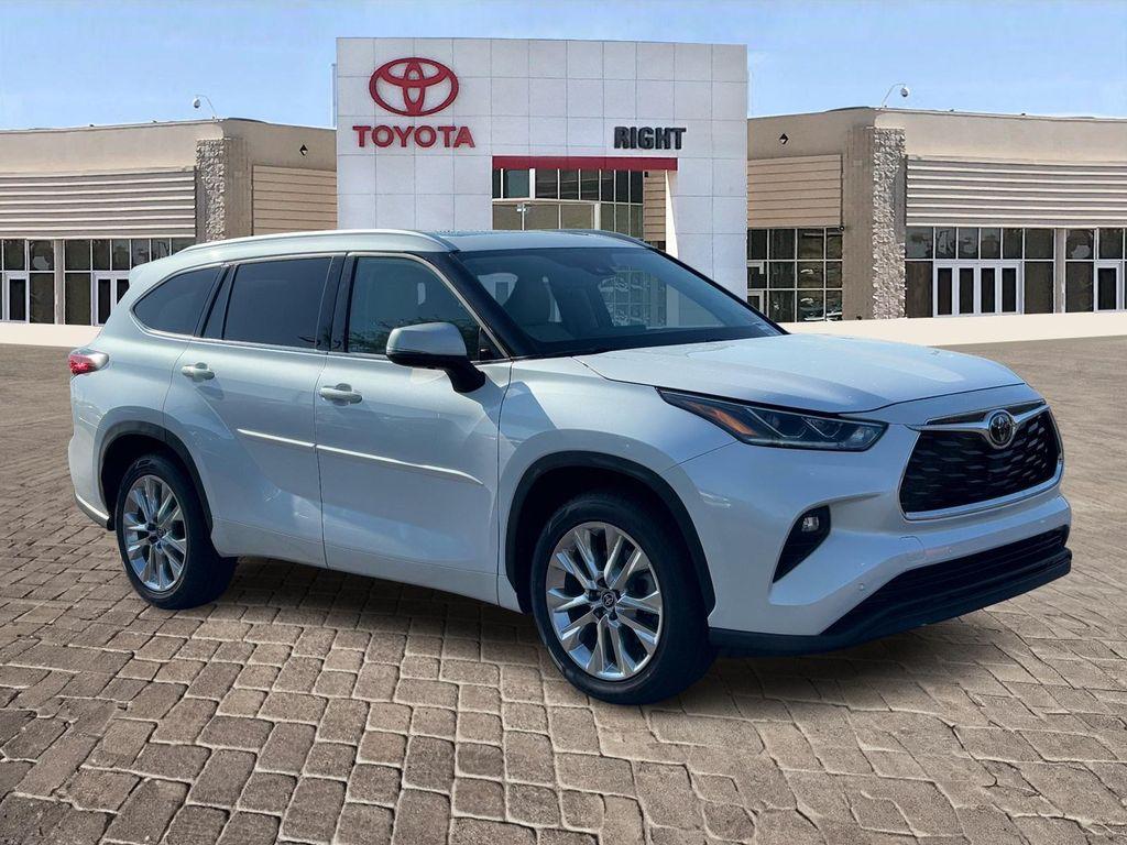 used 2023 Toyota Highlander car, priced at $40,974