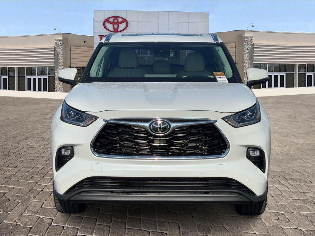 used 2023 Toyota Highlander car, priced at $40,974