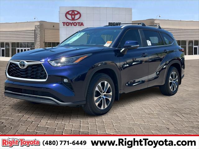 new 2025 Toyota Highlander car, priced at $46,303