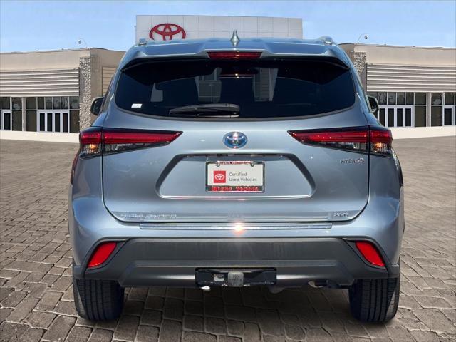 used 2022 Toyota Highlander Hybrid car, priced at $38,385