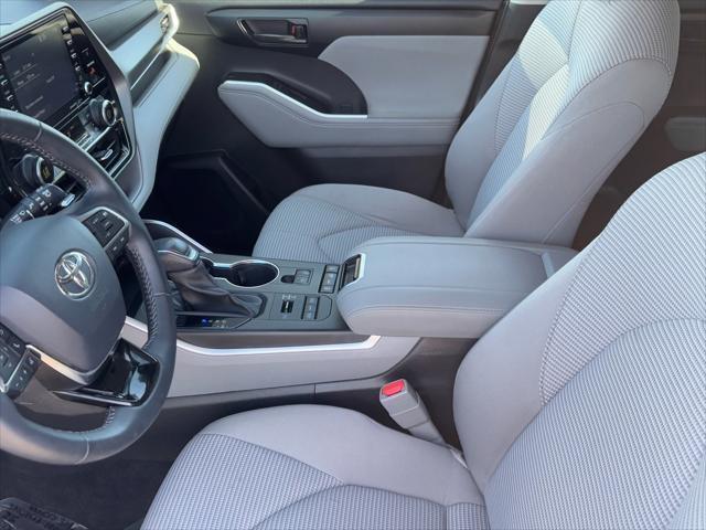 used 2021 Toyota Highlander car, priced at $32,365
