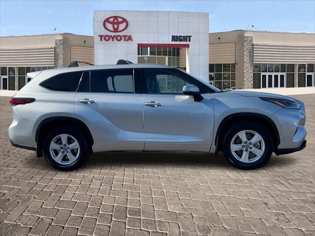 used 2021 Toyota Highlander car, priced at $32,365