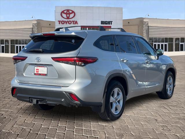 used 2021 Toyota Highlander car, priced at $32,365