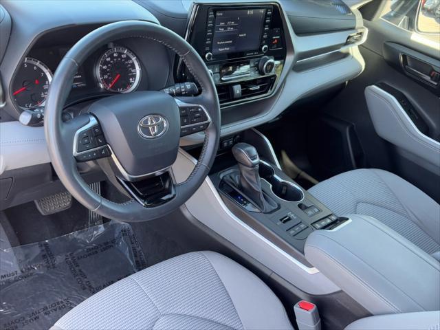 used 2021 Toyota Highlander car, priced at $32,365