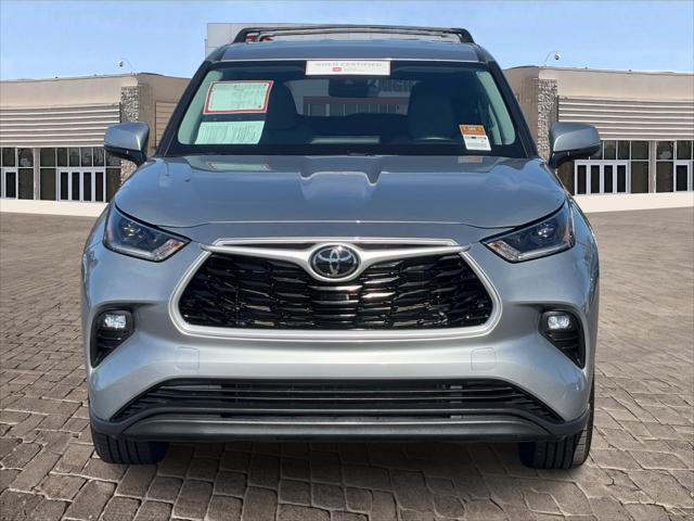 used 2021 Toyota Highlander car, priced at $32,365