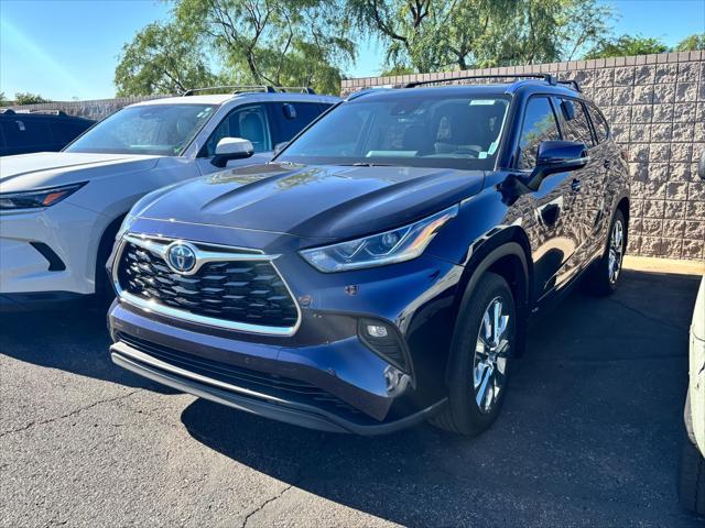 used 2023 Toyota Highlander Hybrid car, priced at $60,999