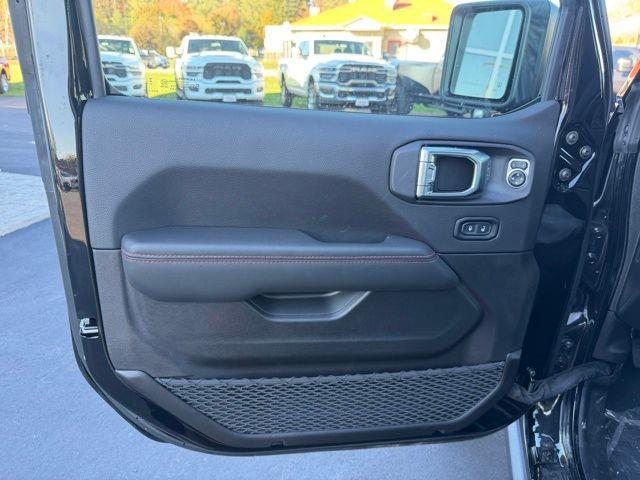 new 2025 Jeep Wrangler car, priced at $53,291