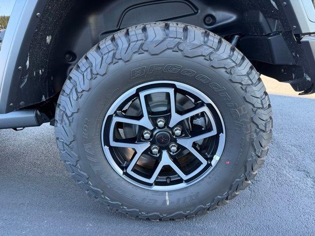 new 2025 Jeep Wrangler car, priced at $53,291