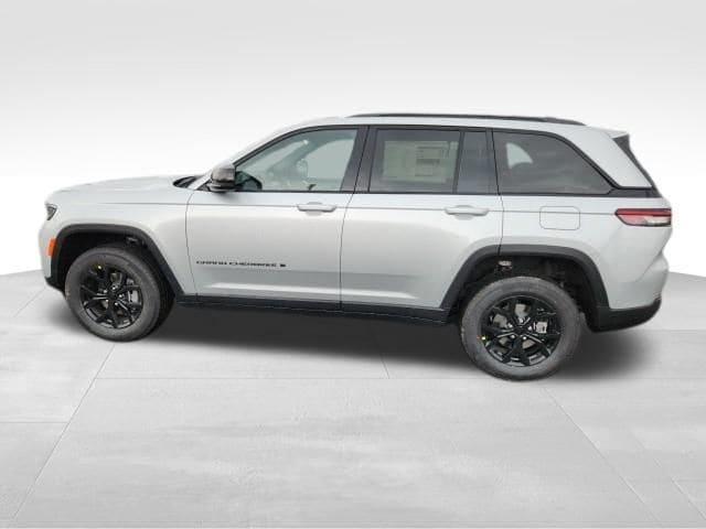 new 2025 Jeep Grand Cherokee car, priced at $41,283