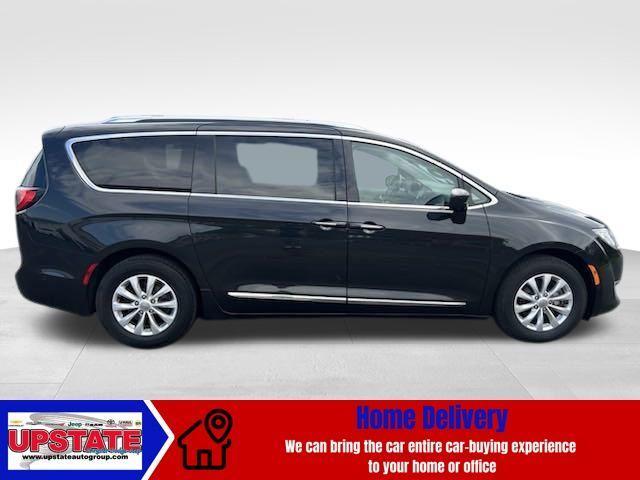 used 2018 Chrysler Pacifica car, priced at $14,387