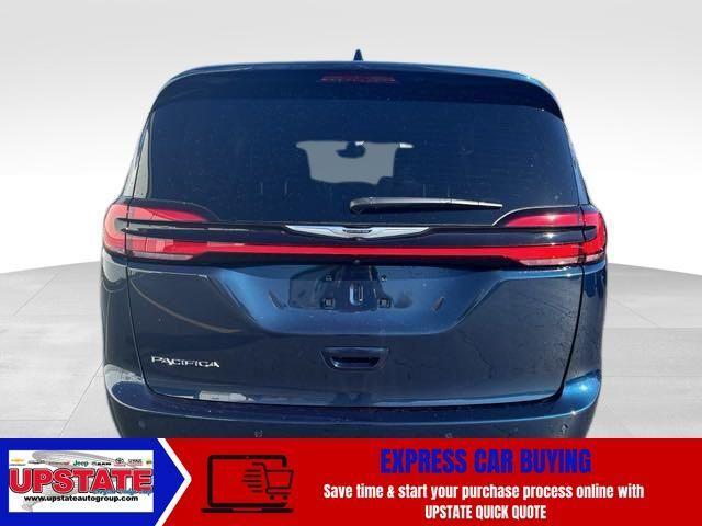 new 2025 Chrysler Pacifica car, priced at $42,640