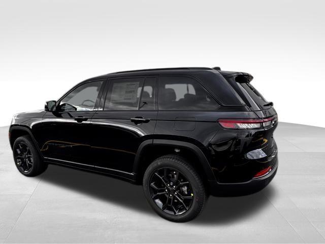 new 2025 Jeep Grand Cherokee car, priced at $49,549